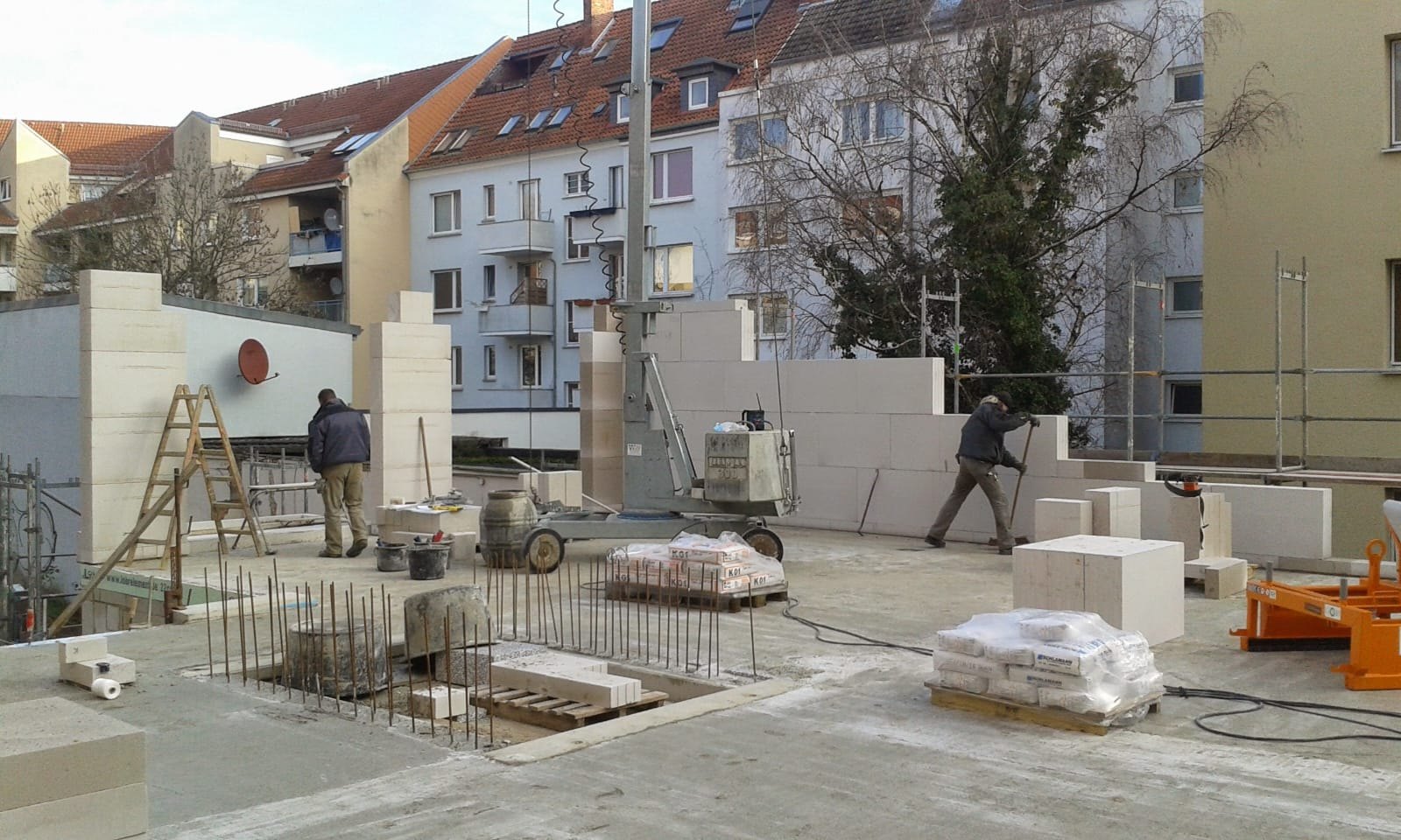 Rohbau in Kalksandstein, innerstädtisch